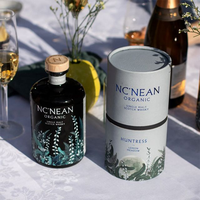 ノックニーアン ハントレス レモンメドウ 48.5% 700㎖