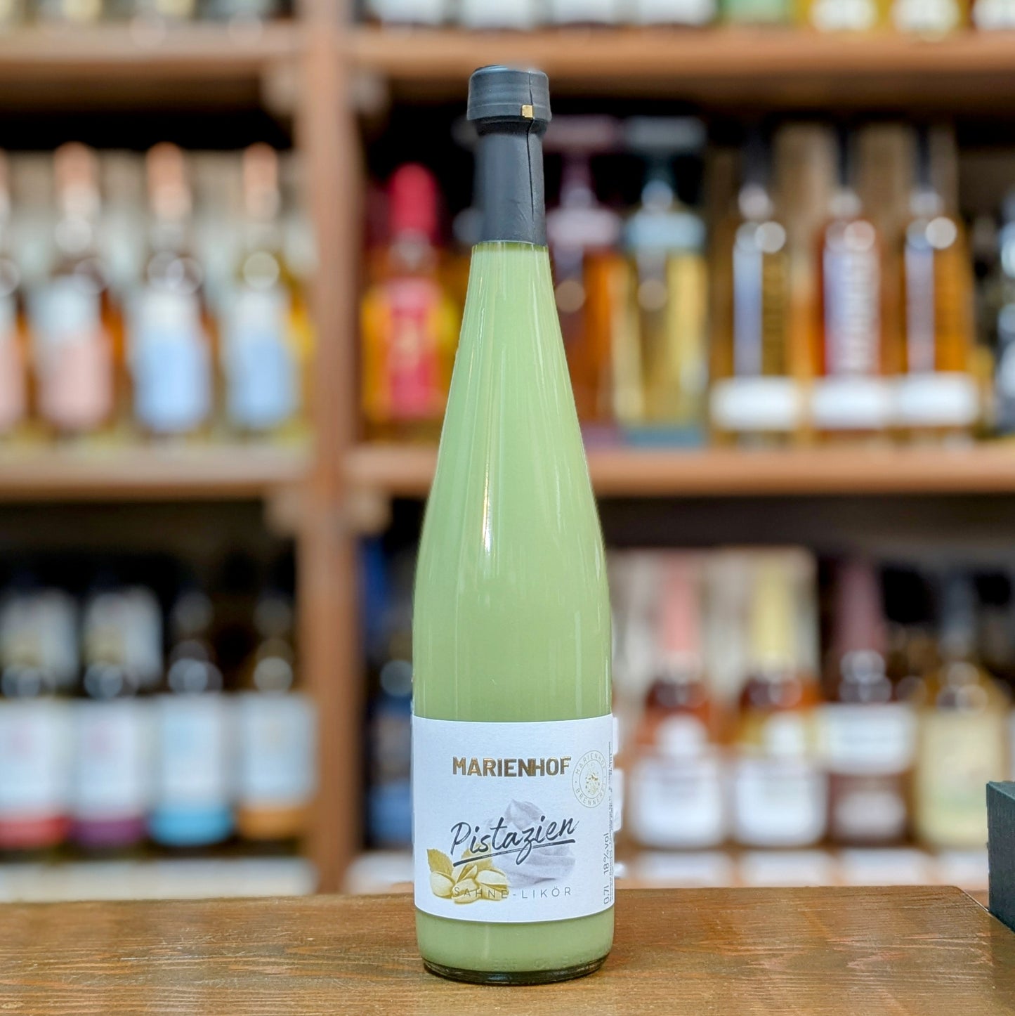 マリエンホーフ ピスタチオ リケール 18% 700㎖